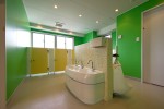 お部屋ごとに色や配置が異なるトイレ